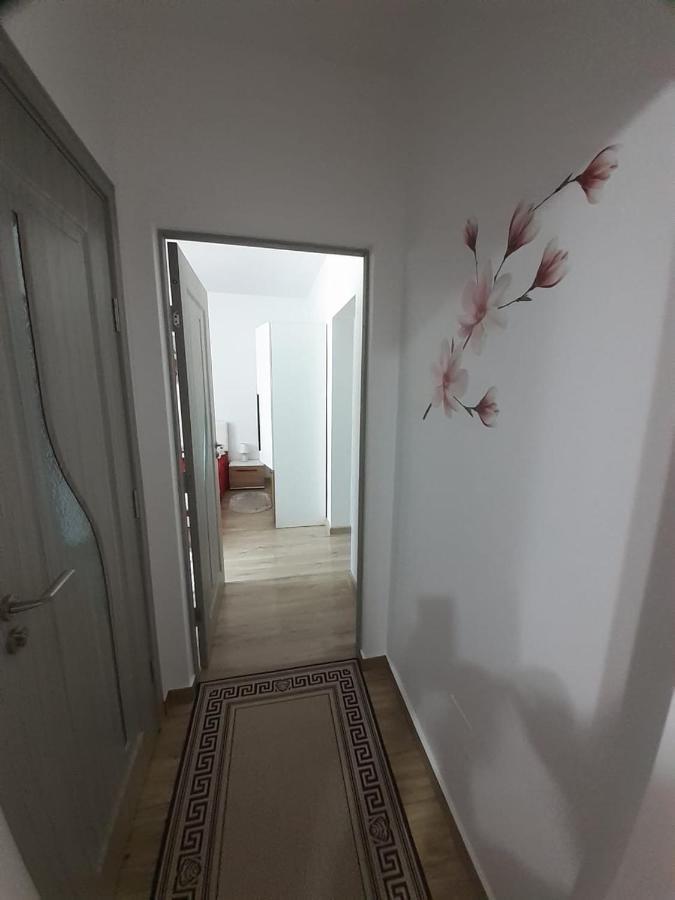 Apartament Ultra Central Marly Gura Humorului Exterior foto